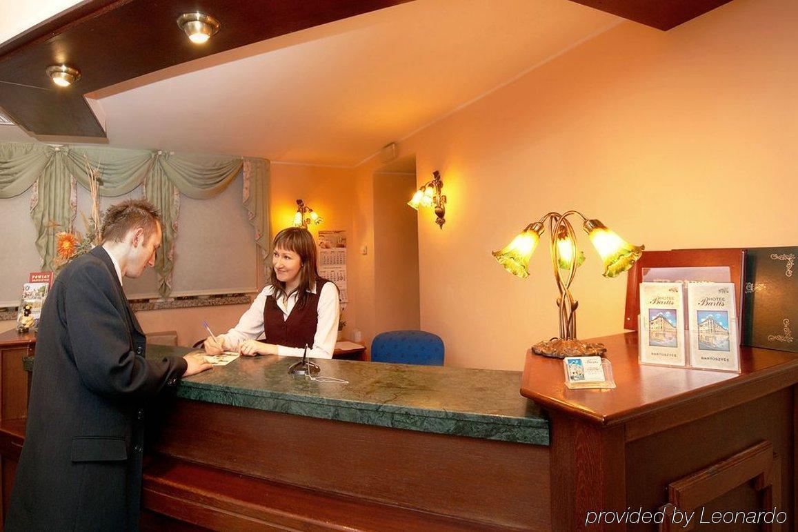 Hotel Bartis Бартошице Интерьер фото