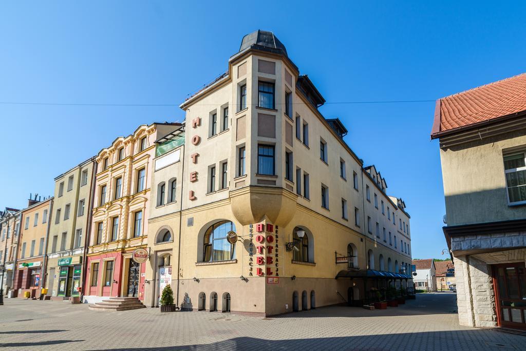 Hotel Bartis Бартошице Экстерьер фото